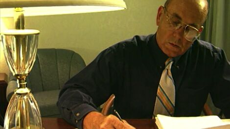 S1E002 The Magic Bullet