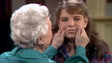 S3E008 From Russia with Love