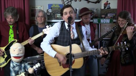 S2E006 Jenny Gear, Sandy Morris & Youngtree and the Blooms