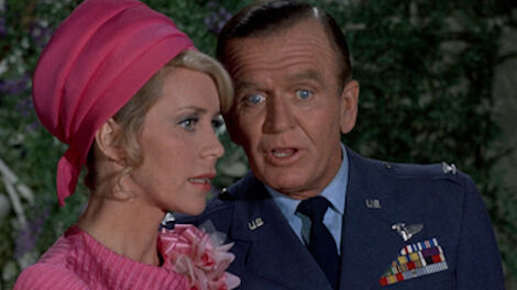 S4E010 How to Marry an Astronaut