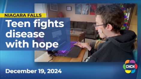 Teen fights rare skin condition with hope and humor