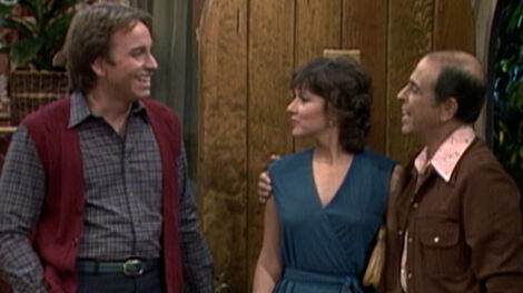 S7E007 Cousin, Cousin