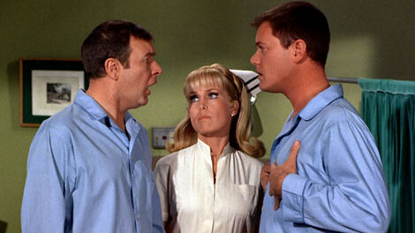 S3E026 Haven't I Seen Me Somewhere Before?