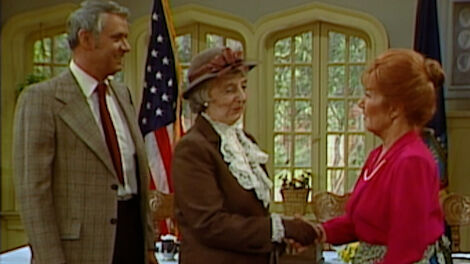 S4E004 The Oldest Living Graduate