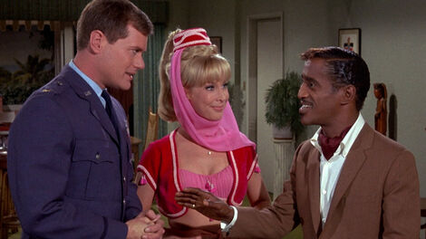 S2E023 The Greatest Entertainer in the World