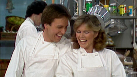 S4E025 Jack's Graduation