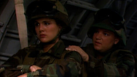 S9E004 Before the Fall