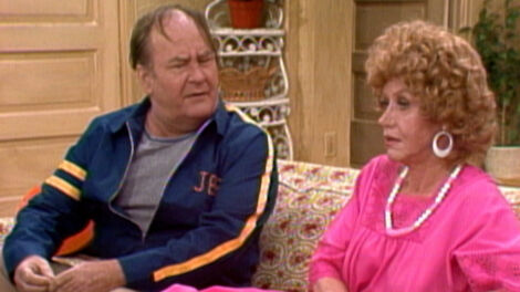 S3E005 Helen's Rendezvous