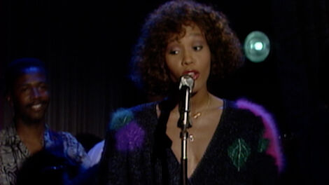 S4E001 Head Over Heels