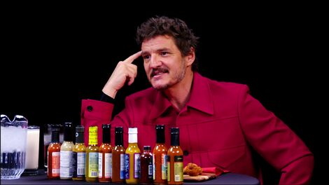 S20E007 Pedro Pascal Cries From His Head While Eating Spicy Wings