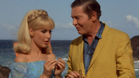 S3E003 The Second Greatest Con Artist in the World