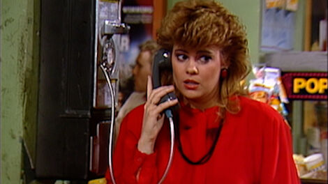 S6E022 The Last Drive-In