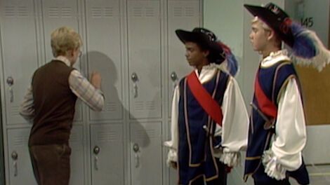 S4E012 Three Musketeers