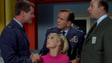 S3E008 Who Are You Calling a Jeannie?