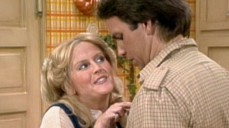 S3E008 Larry's Bride