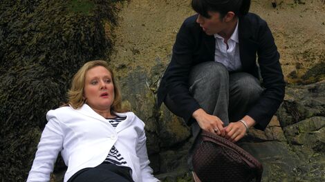 S3E001 The Apple Doesn't Fall