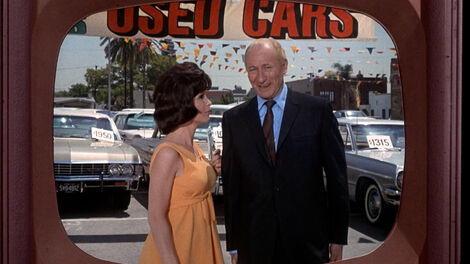 S4E005 Have You Heard the One About the Used Car Salesman?