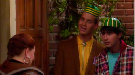 S8E007 The Ratings Game