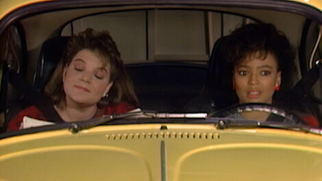 S7E014 Tootie Drives