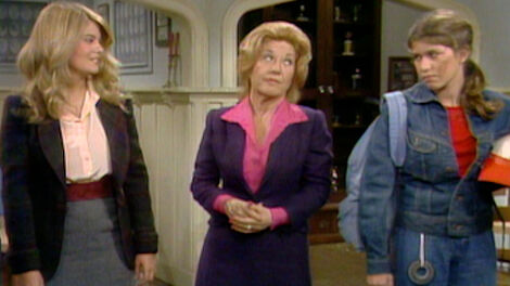 S2E001 The New Girl: Part 1